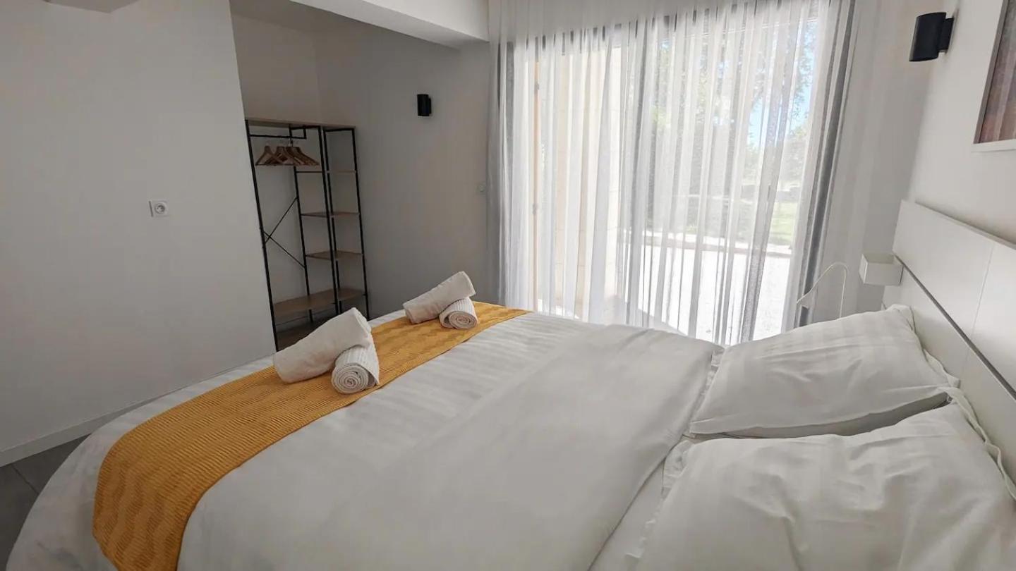 Holiday home Maison Neuve En Provence Lambesc
